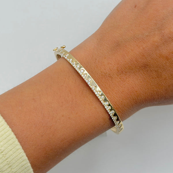 14K GOLD DIAMOND MEGHAN BANGLE