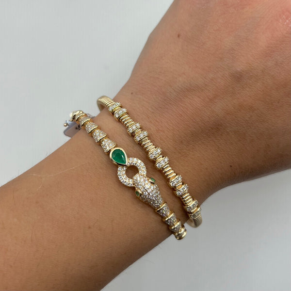 14K GOLD DIAMOND KIRA BANGLE