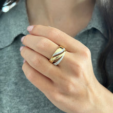 14K GOLD DIAMOND GENE RING
