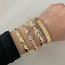 14K GOLD DIAMOND CAITLIN BANGLE