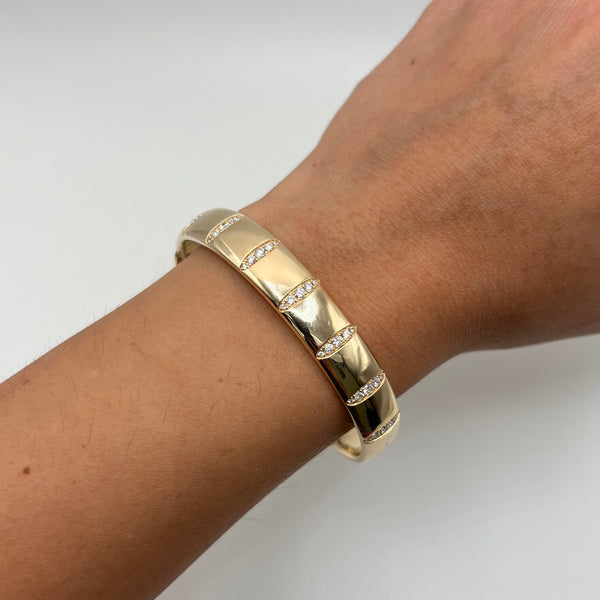 14K GOLD DIAMOND LOLA BANGLE