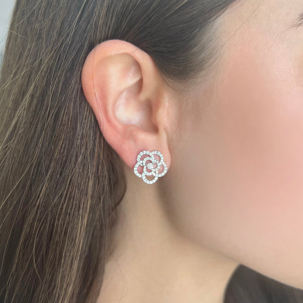 14K GOLD DIAMOND MAIA FLOWER STUDS