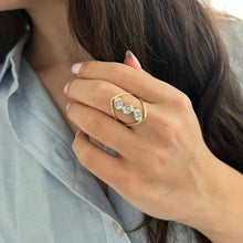 14K GOLD DIAMOND FAY RING