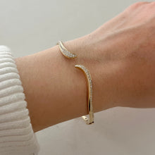 14K GOLD DIAMOND SHIRELLE BANGLE