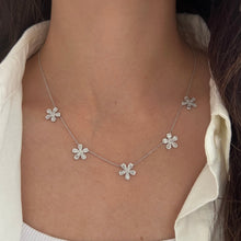 14K GOLD DIAMOND MAGGIE FLOWER NECKLACE