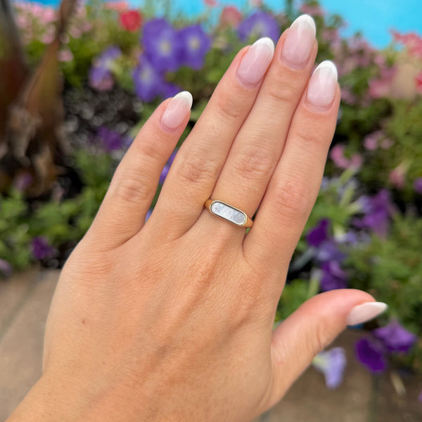 14K GOLD MOTHER OF PEARL GABI RING