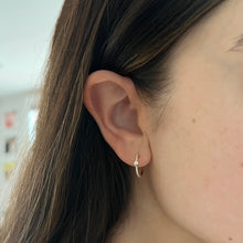 14K GOLD DIAMOND LIANNA HUGGIES