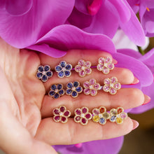 14K GOLD DIAMOND SAPPHIRE DARA FLOWER STUDS