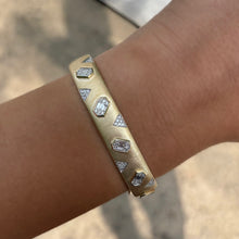 14K GOLD DIAMOND ROBYN BANGLE