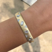 14K GOLD DIAMOND ROBYN BANGLE