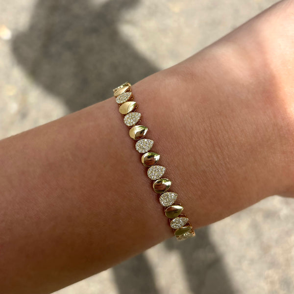 14K GOLD DIAMOND MILA PEAR BRACELET