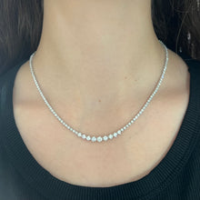 14K GOLD 3.08 CT DIAMOND GRADUATED BUTTERCUP TENNIS NECKLACE