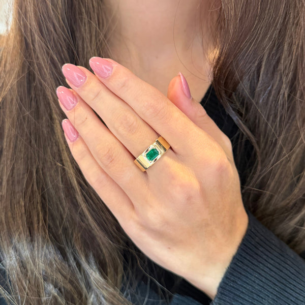 14K GOLD EMERALD EMILY RING