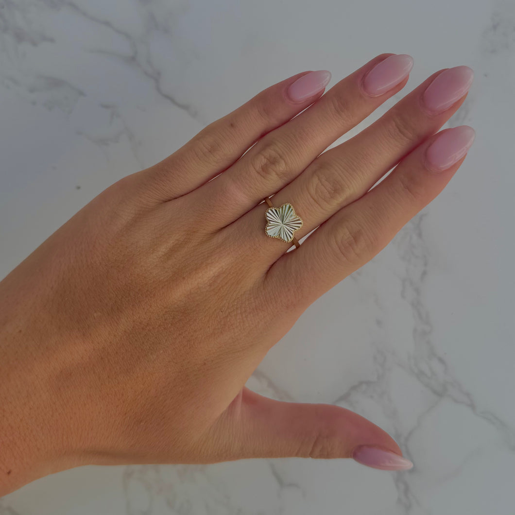14K GOLD LANI FLOWER RING