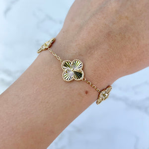 14K GOLD LARGE CARLIE CLOVER BRACELET