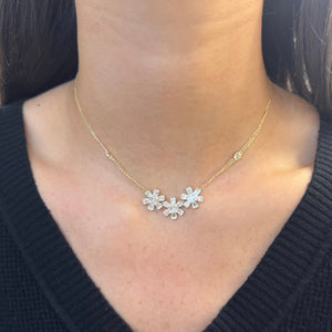 14K GOLD DIAMOND GINA FLOWER NECKLACE