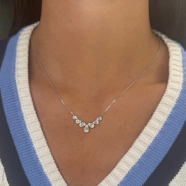 18K GOLD DIAMOND BELLE NECKLACE