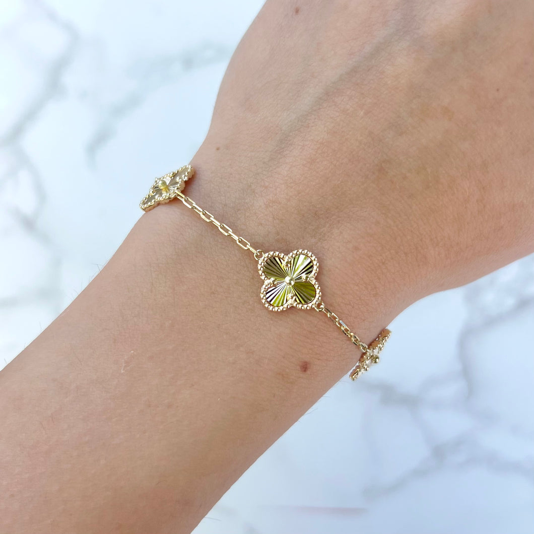 14K GOLD SMALL CARLIE CLOVER BRACELET