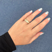 14K GOLD DIAMOND SABRINA STRETCH RING