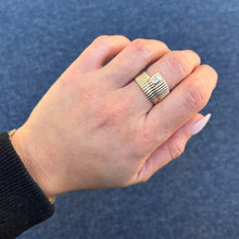 14K GOLD DIAMOND AYA RING