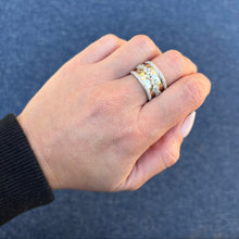 14K GOLD DIAMOND CLEO RING