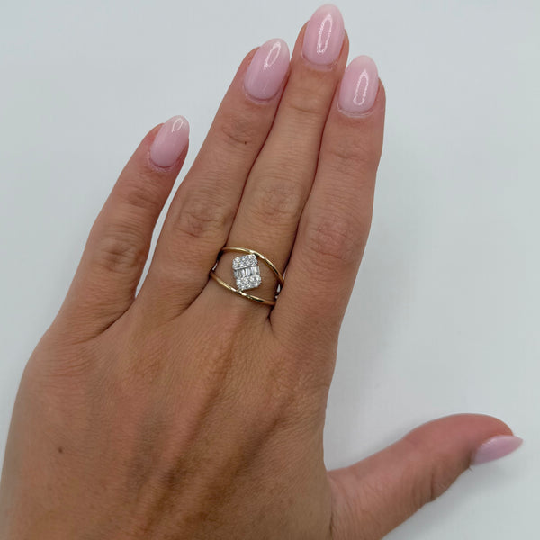 14K GOLD DIAMOND MERRI RING