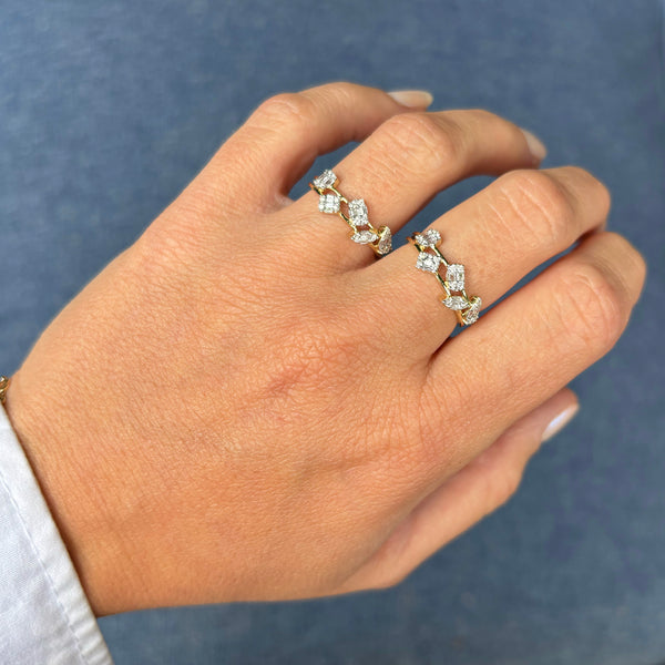 14K GOLD DIAMOND VIVIAN RING