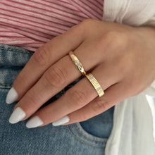 14K GOLD DIAMOND MIMI RING