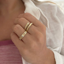 14K GOLD DIAMOND MIMI RING