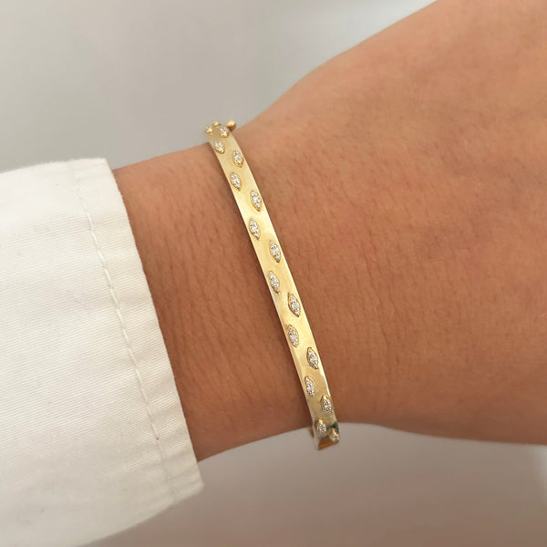 14K GOLD DIAMOND PENELOPE BANGLE