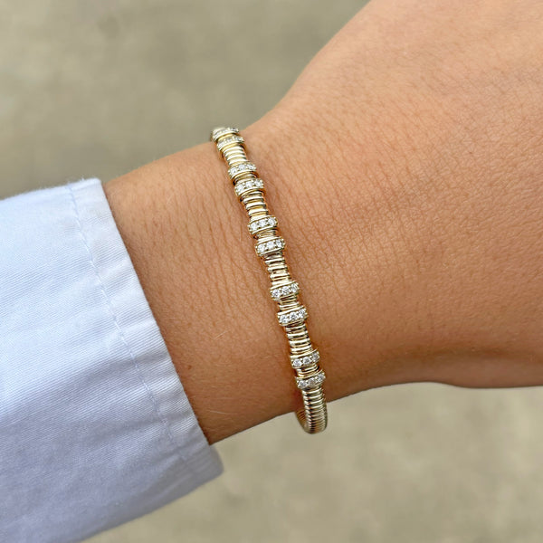 14K GOLD DIAMOND EVA FLEX BANGLE