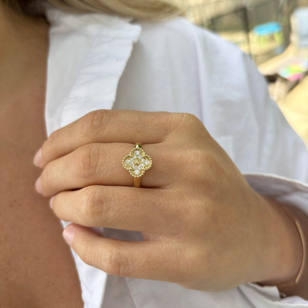 14K GOLD DIAMOND MAGGIE CLOVER RING