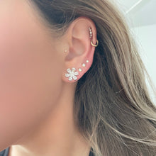 14K GOLD DIAMOND MEDIUM BRANDY FLOWER STUDS