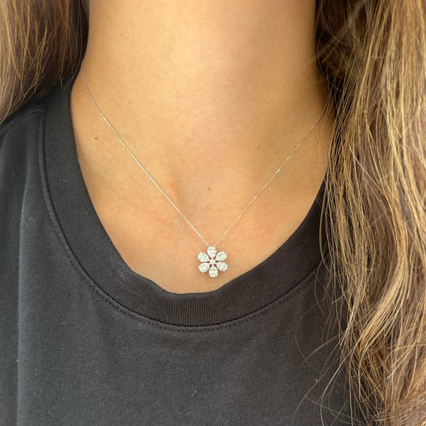 14K GOLD DIAMOND RACHEL FLOWER NECKLACE