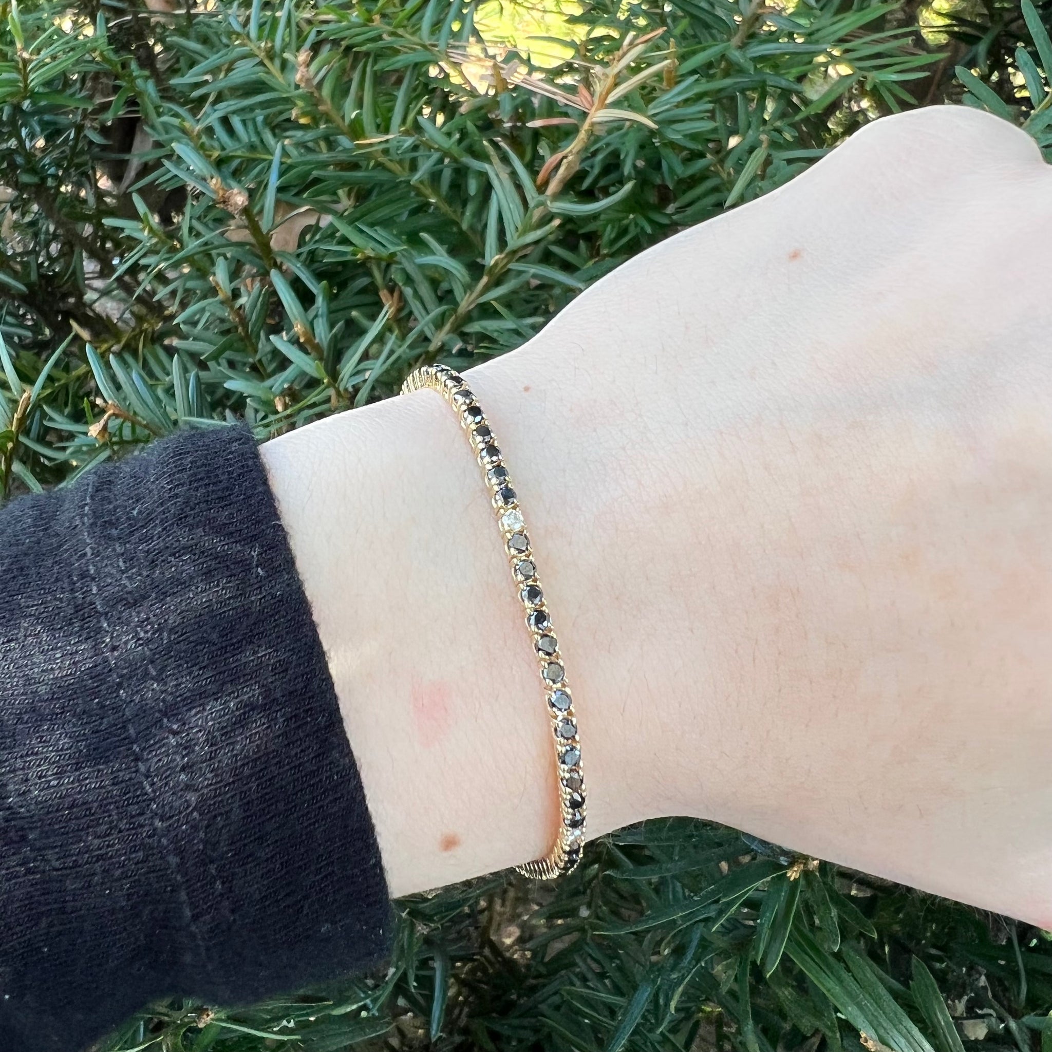 14K GOLD DIAMOND AND BLACK DIAMOND ELLIE TENNIS BRACELET – Jen K