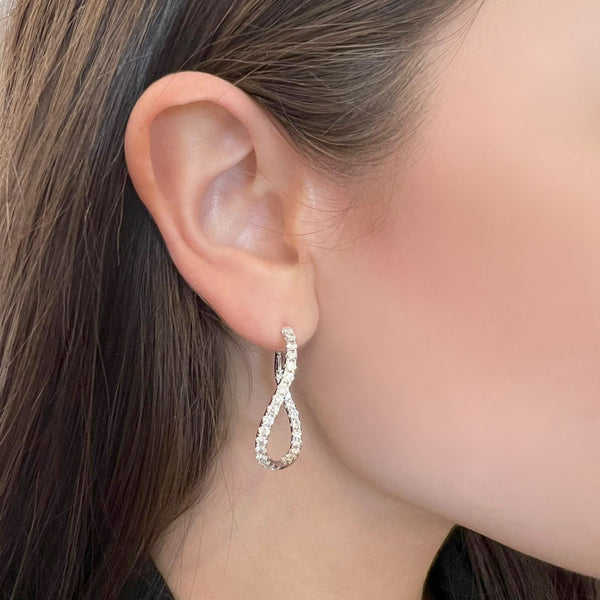 14k GOLD DIAMOND LARISA HOOPS